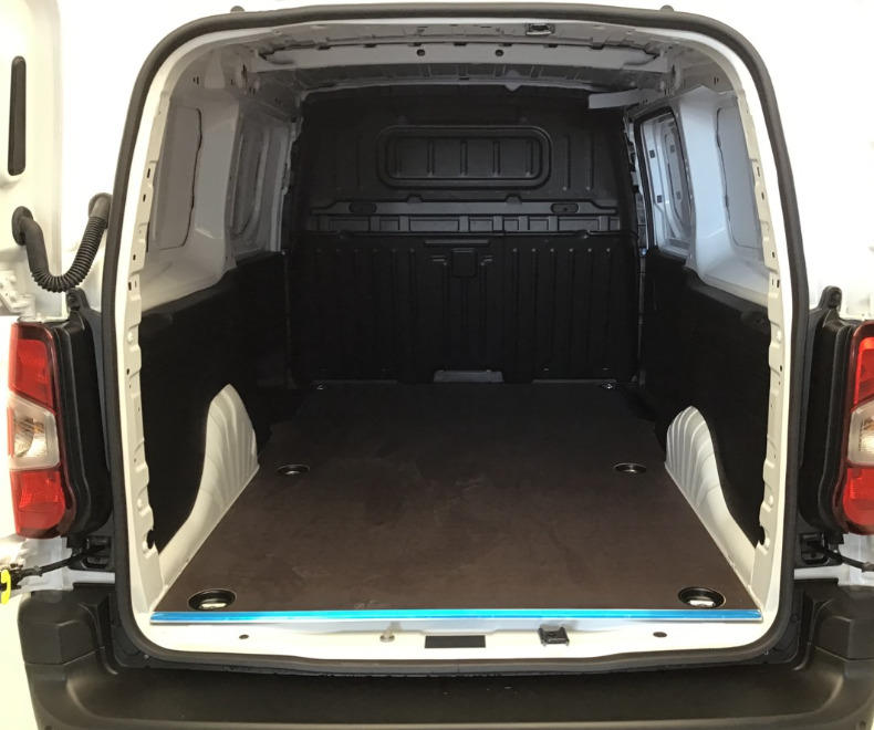 Peugeot Partner III 1.5 Bluehdi 130 s&amp;S Standard 650kg Premium 3pl