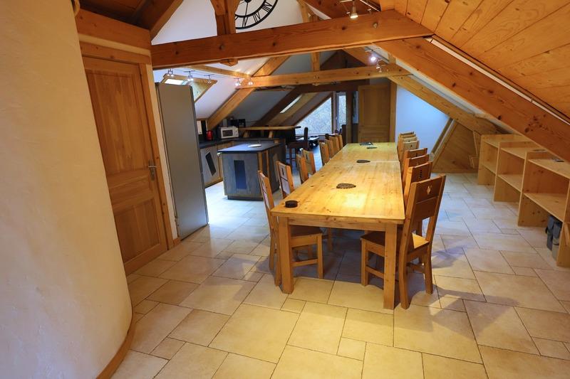 Maison en pierre - 284 m² - 9 pièces