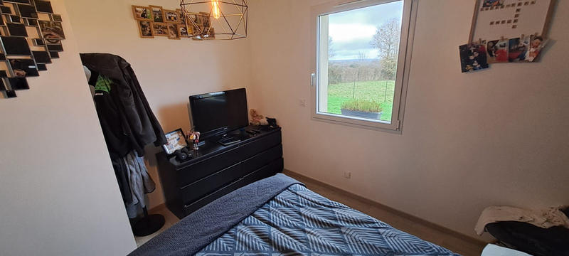 Maison - 93 m² - 5 pièces