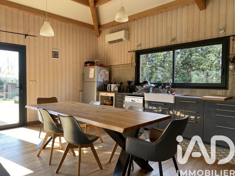 Maison - 161 m² - 7 pièces