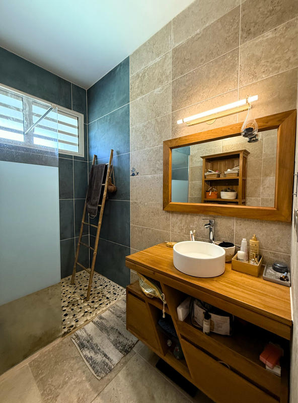 Maison - 210 m² - 7 pièces