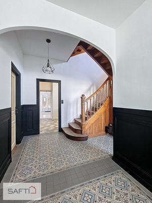 Maison - 197 m² - 9 pièces