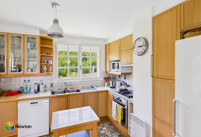 Maison - 230 m² - 5 pièces