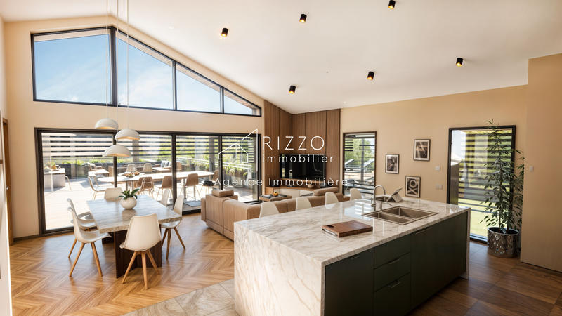 Appartement - 161 m² - 6 pièces