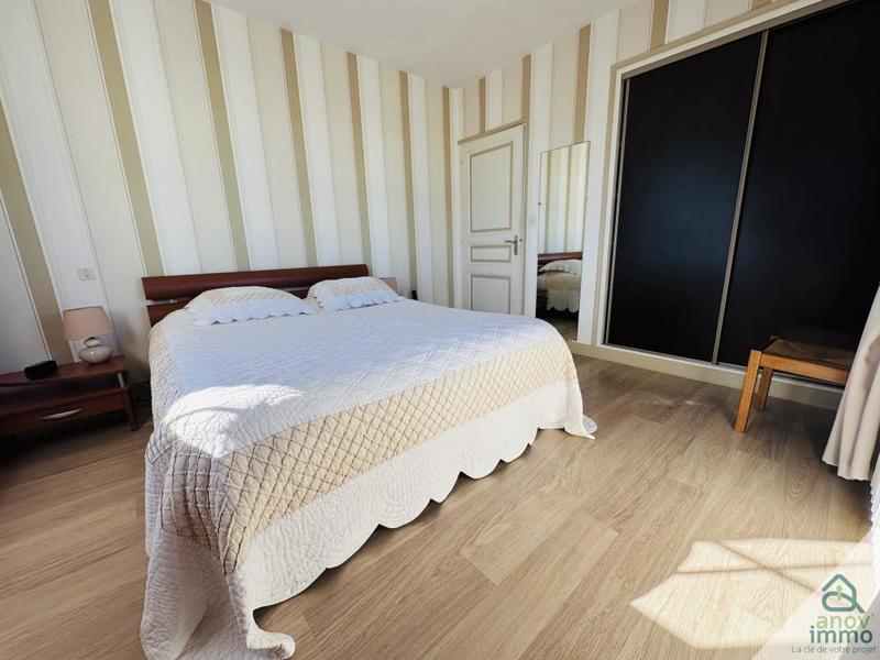 Maison - 177 m² - 8 pièces