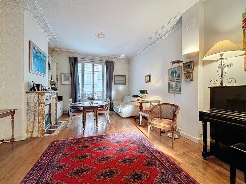 Maison bourgeoise - 200 m² - 9 pièces
