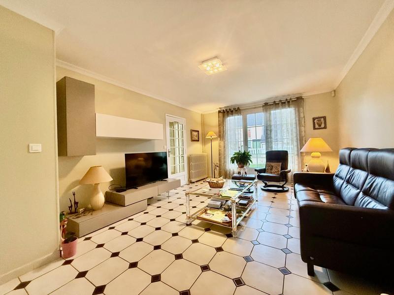 Maison - 116 m² - 6 pièces