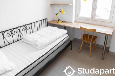 Chambre - 9 m² - 1 pièce