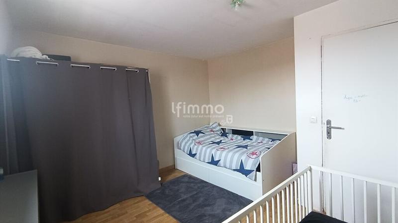 Maison - 250 m² - 12 pièces