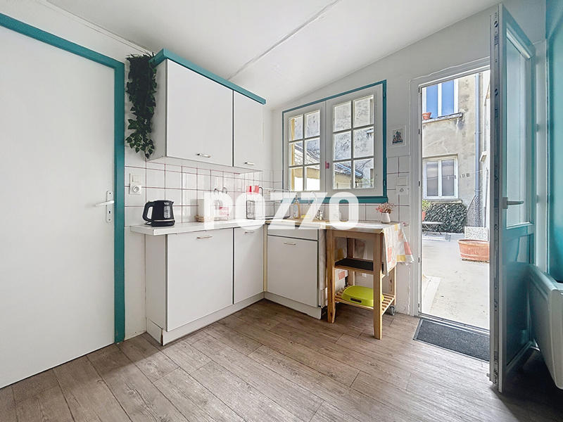 Appartement - 65 m² - 2 pièces