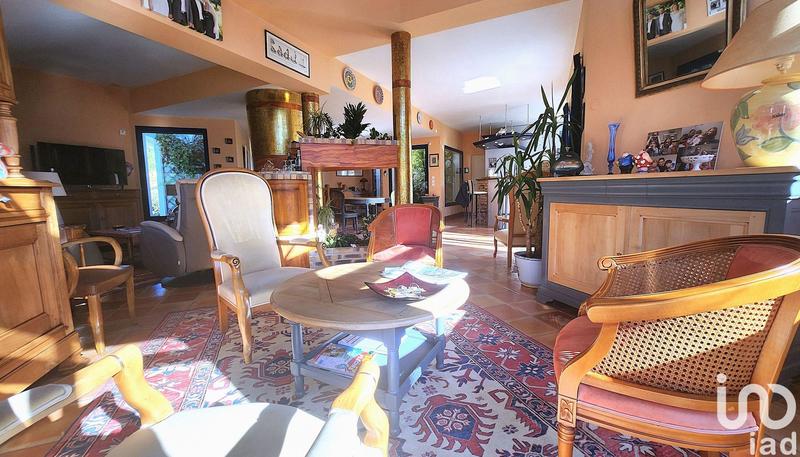 Maison - 180 m² - 5 pièces