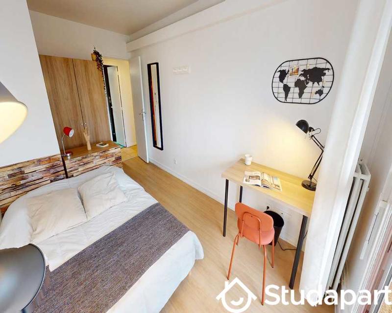 Chambre - 110 m² - 1 pièce