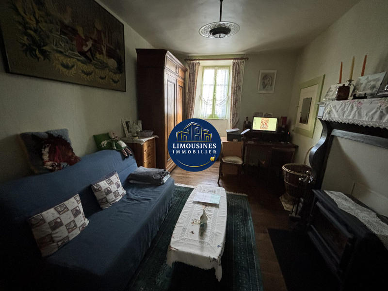 Maison - 224 m² - 8 pièces