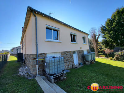 Maison traditionnelle - 99 m² - 5 pièces