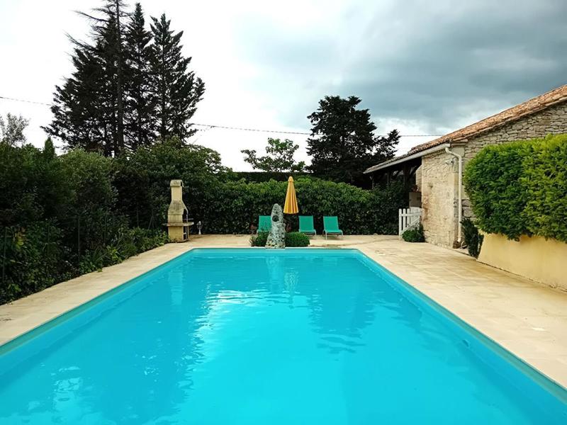 Maison - 213 m² - 9 pièces