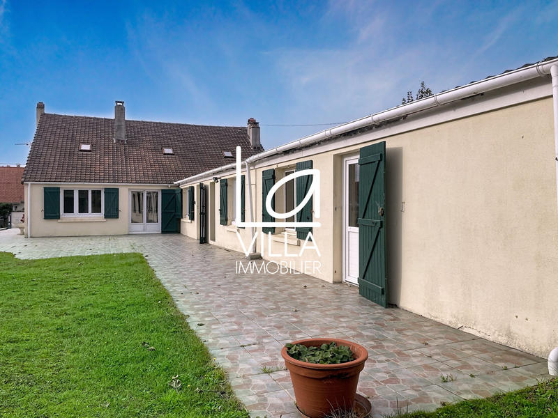 Maison - 210 m² - 7 pièces