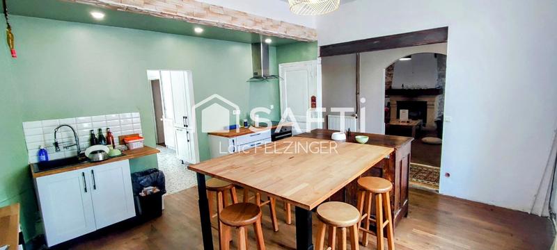 Maison - 240 m² - 6 pièces