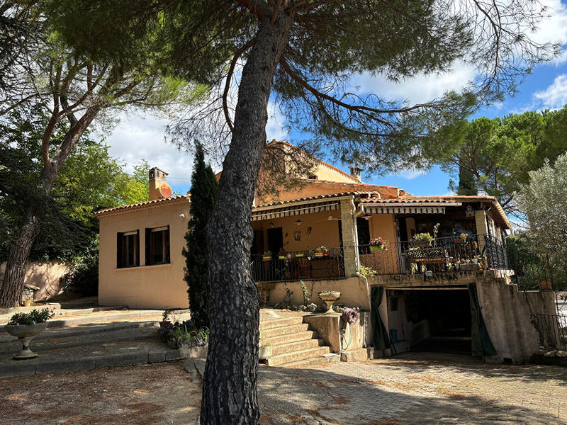 Maison - 175 m² - 4 pièces