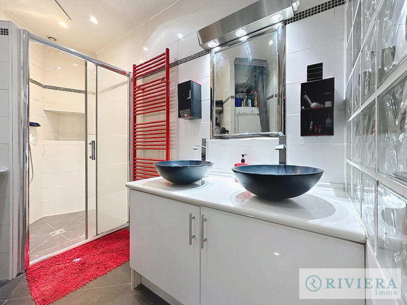 Appartement - 79 m² - 3 pièces