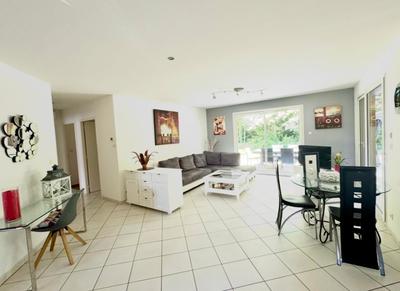 Maison - 110 m² - 4 pièces