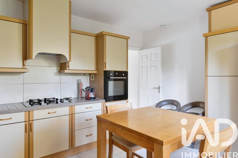 Maison - 210 m² - 5 pièces