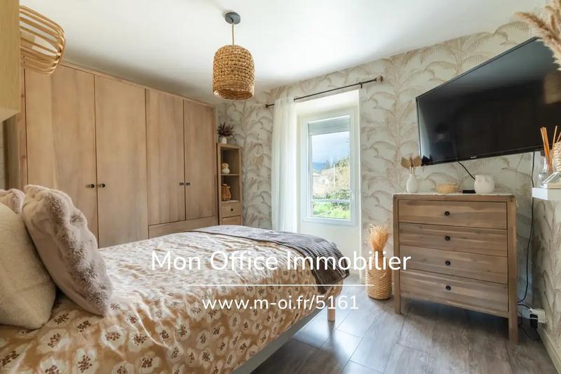 Maison - 144 m² - 5 pièces