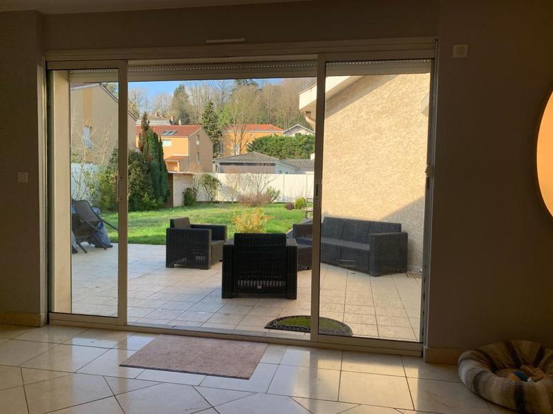 Maison - 245 m² - 8 pièces