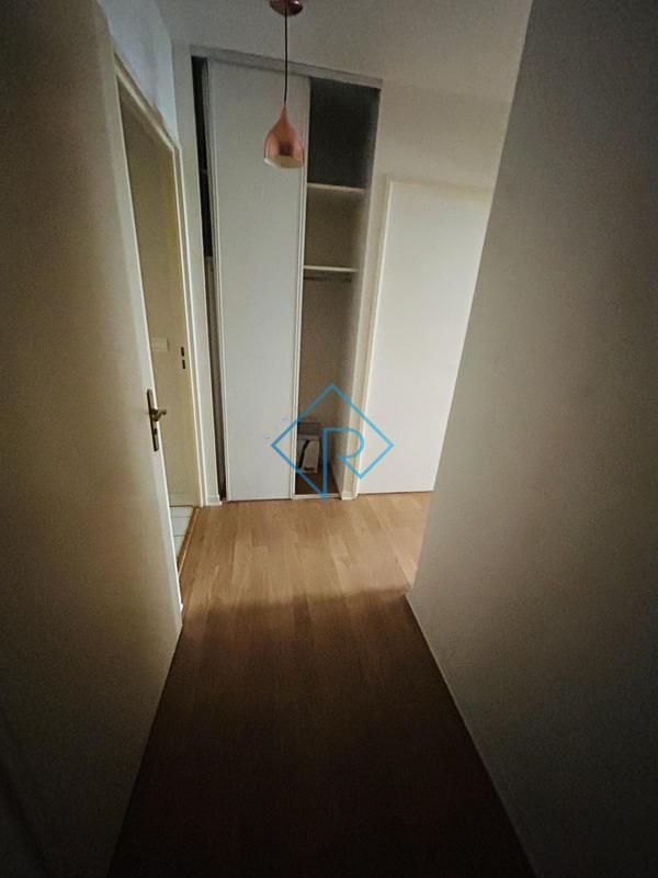 Loft - 62 m² - 2 pièces