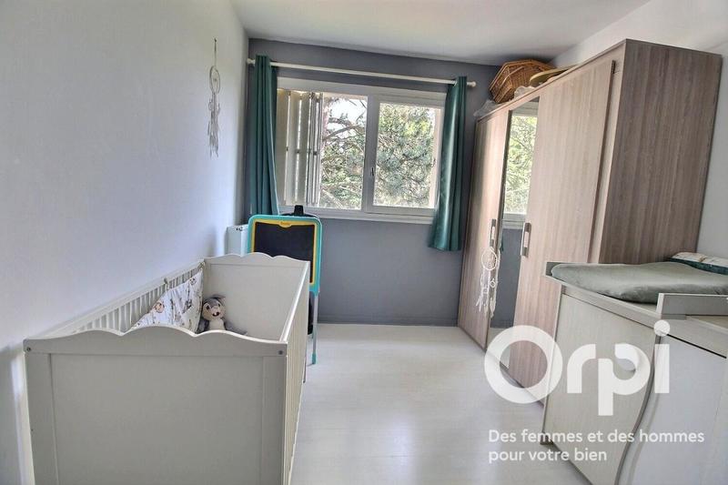 Appartement - 83 m² - 4 pièces