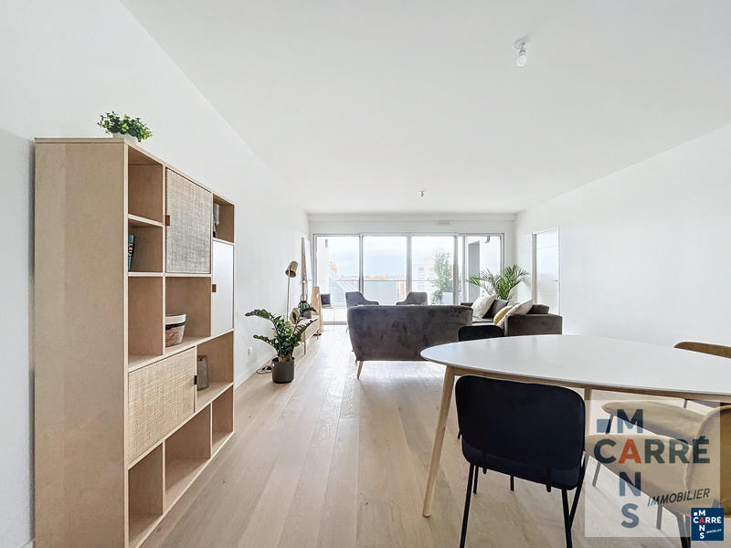 Appartement - 160 m² - 5 pièces