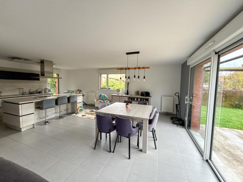 Maison - 101 m² - 5 pièces