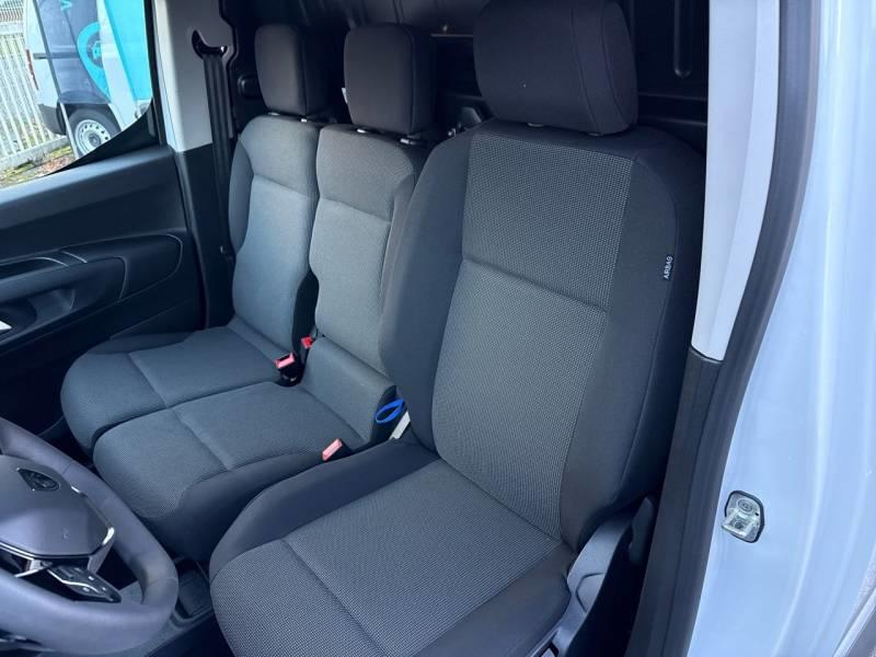 Peugeot Partner Fgn E- Fourgon m Elec. 136 Ch Aut. 54 Kwh Charge Utile Majoree