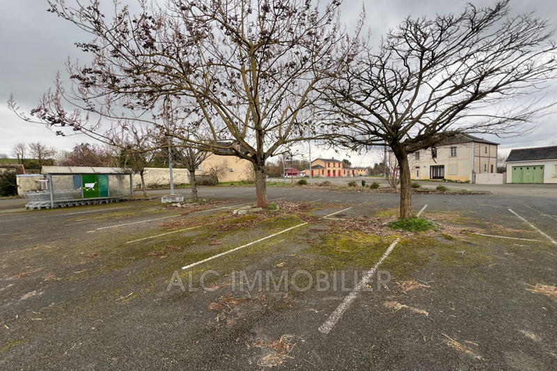 Local commercial - 1 060 m²