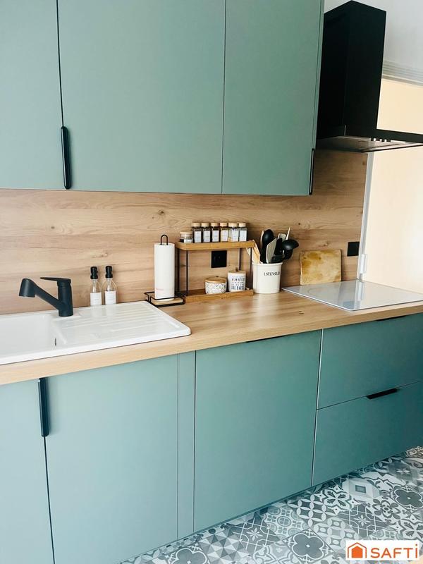 Maison - 90 m² - 5 pièces