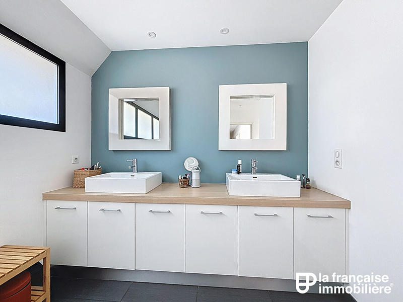 Maison - 178 m² - 7 pièces