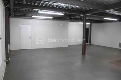 Local commercial - 260 m² - 4 pièces