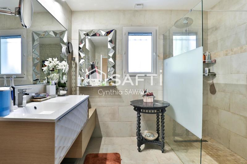 Maison - 122 m² - 4 pièces