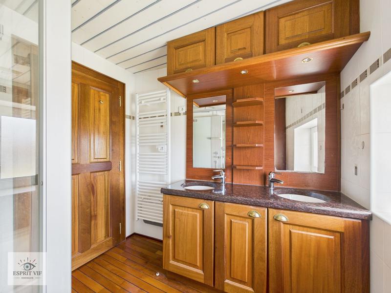 Maison - 194 m² - 6 pièces