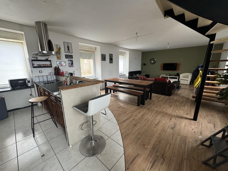 Maison - 135 m² - 12 pièces