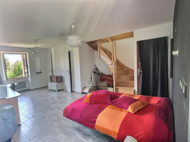 Maison - 212 m² - 5 pièces