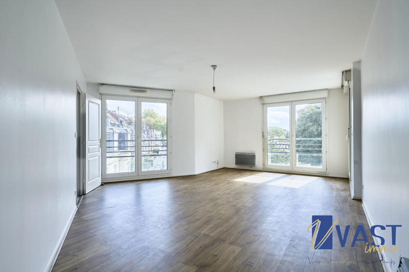 Appartement - 102 m² - 4 pièces