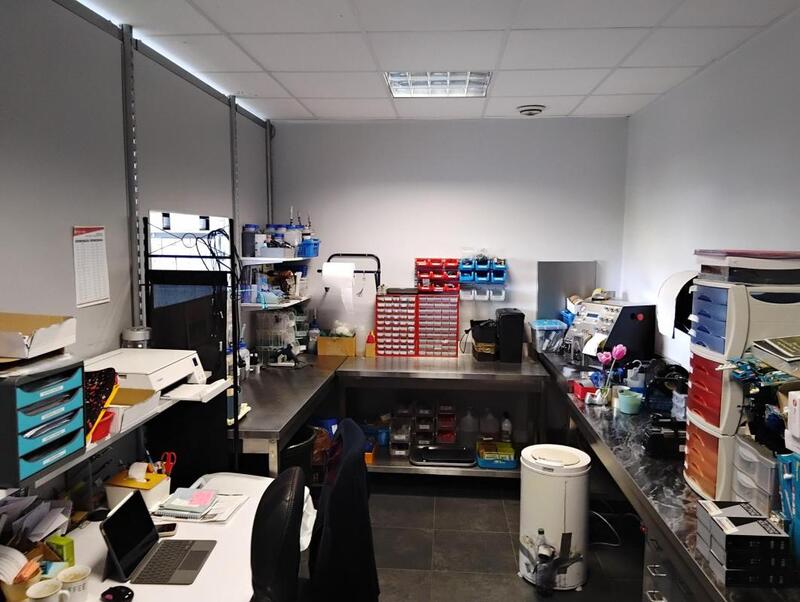 Fonds de commerce - 81 m²