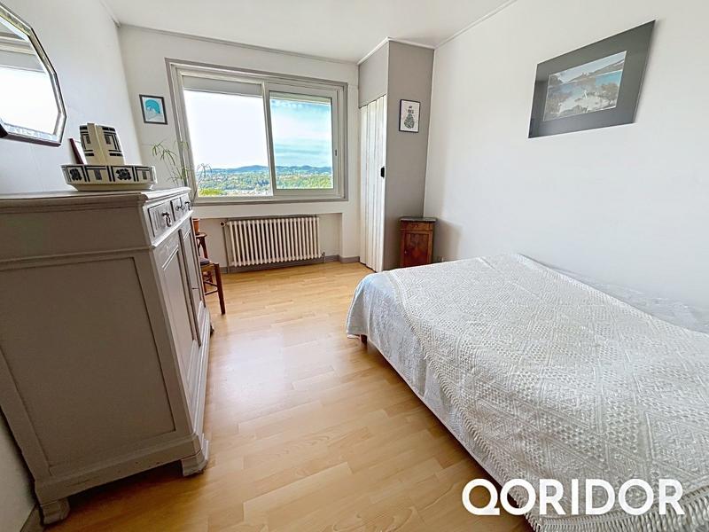 Villa - 198 m² - 7 pièces