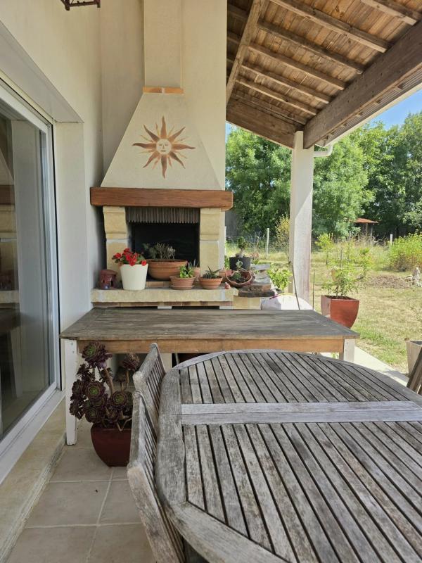 Maison - 207 m² - 9 pièces