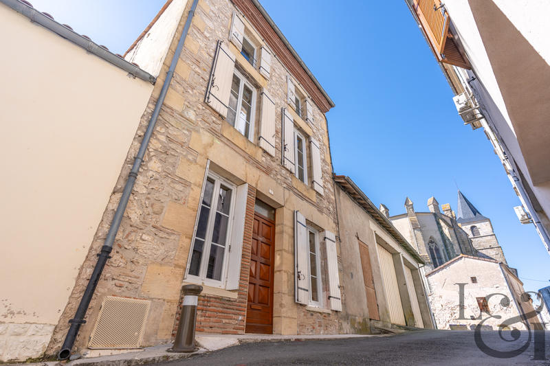 Maison - 100 m² - 5 pièces