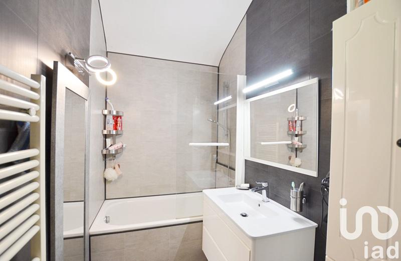 Maison - 104 m² - 4 pièces