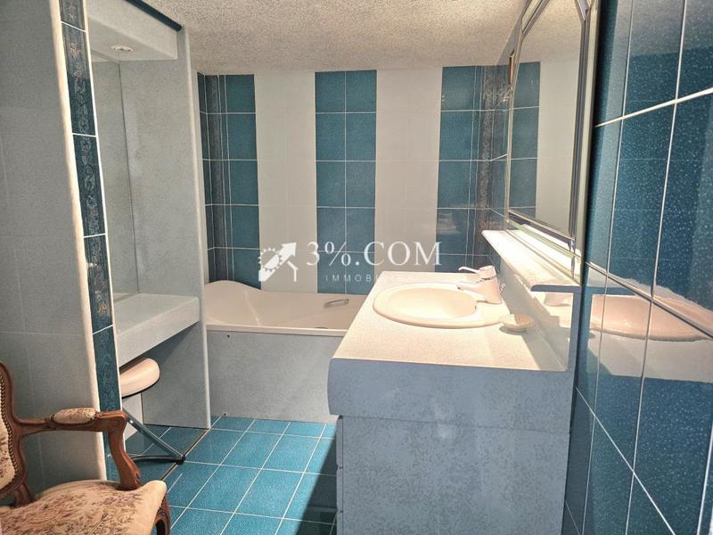 Demeure - 145 m² - 7 pièces