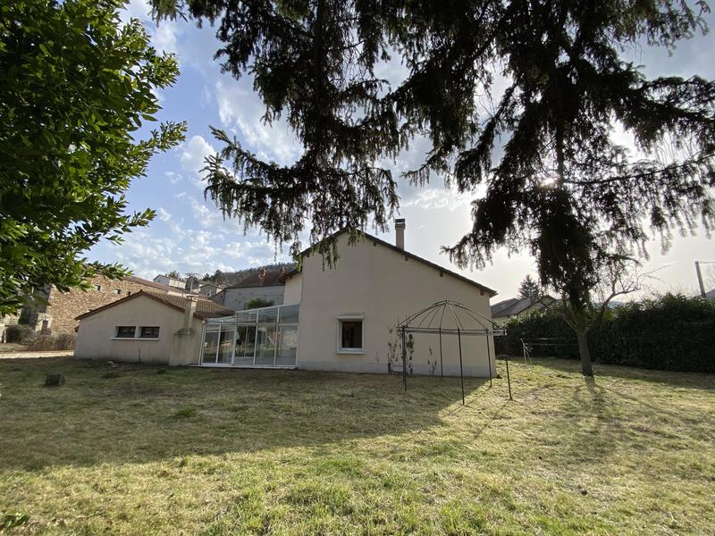 Maison - 175 m² - 10 pièces
