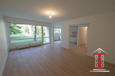 Appartement - 85 m² - 4 pièces