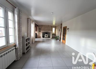 Maison - 157 m² - 7 pièces